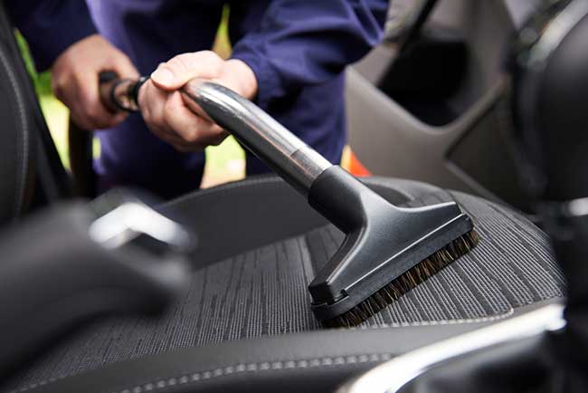 Top 4 Reasons to Consider Auto Detailing